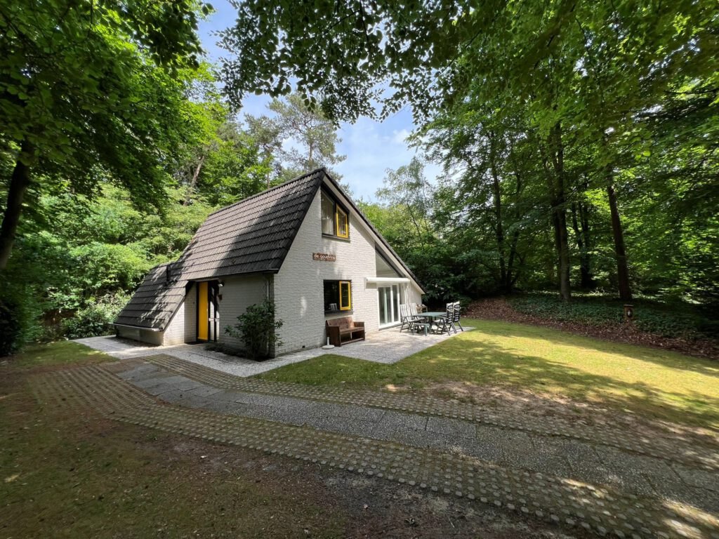 Vakantiehuis De Goudvink op Hoogwolde in Nunspeet, met eigen bosperceel op de Veluwe